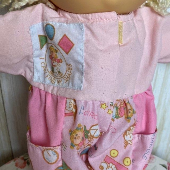 Authentic first edition cabbage patch kid doll - Picture 3 of 5